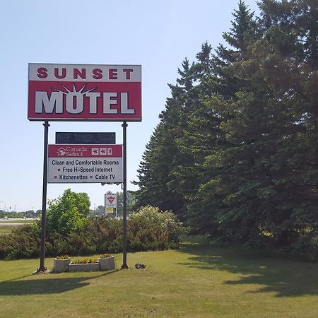 Sunset Motel Portage la Prairie Bagian luar foto