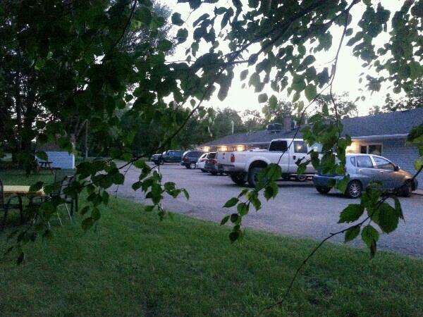 Sunset Motel Portage la Prairie Bagian luar foto